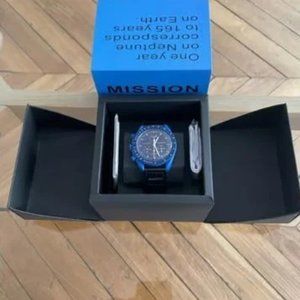 Swatch OMEGA Mission to Neptune Blue Moonswatch Speedmaster